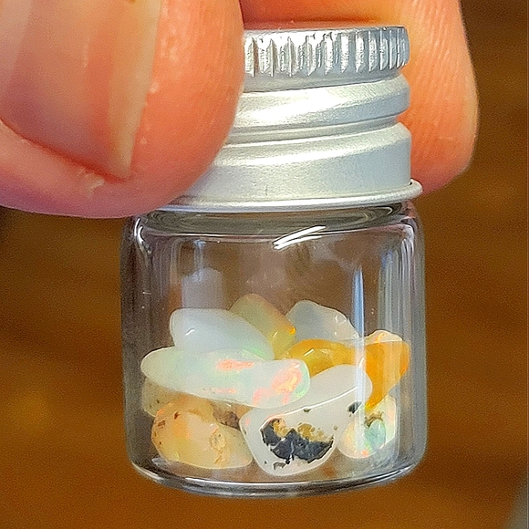 10pcs. OPALS in a Glass Storage Bottle Vial with Screw Cap (22X30mm) Mini Jars - Picture 3 of 6